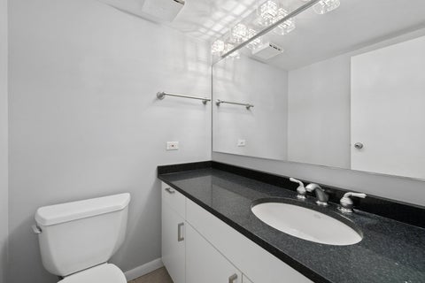 Tiny photo for 2525 Wellington Court #302, Evanston, IL 60201 (MLS # 12775704)
