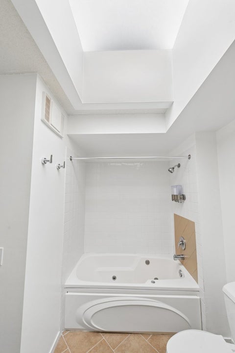 Tiny photo for 2525 Wellington Court #302, Evanston, IL 60201 (MLS # 12775704)