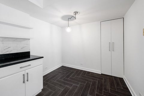 Tiny photo for 2525 Wellington Court #302, Evanston, IL 60201 (MLS # 12775704)