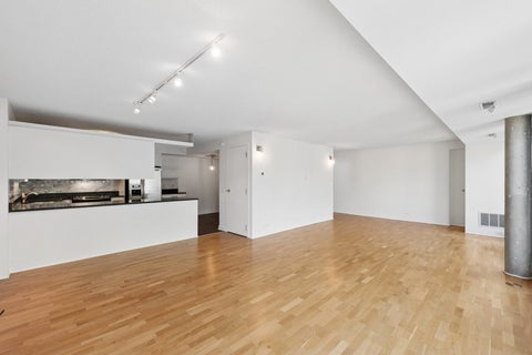 Tiny photo for 2525 Wellington Court #302, Evanston, IL 60201 (MLS # 12775704)