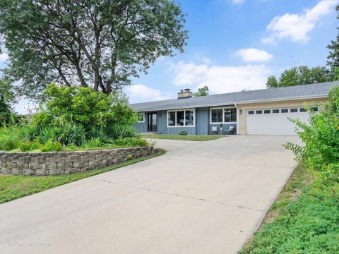 Tiny photo for 19W100 22nd Street, Lombard, IL 60148 (MLS # 12711577)