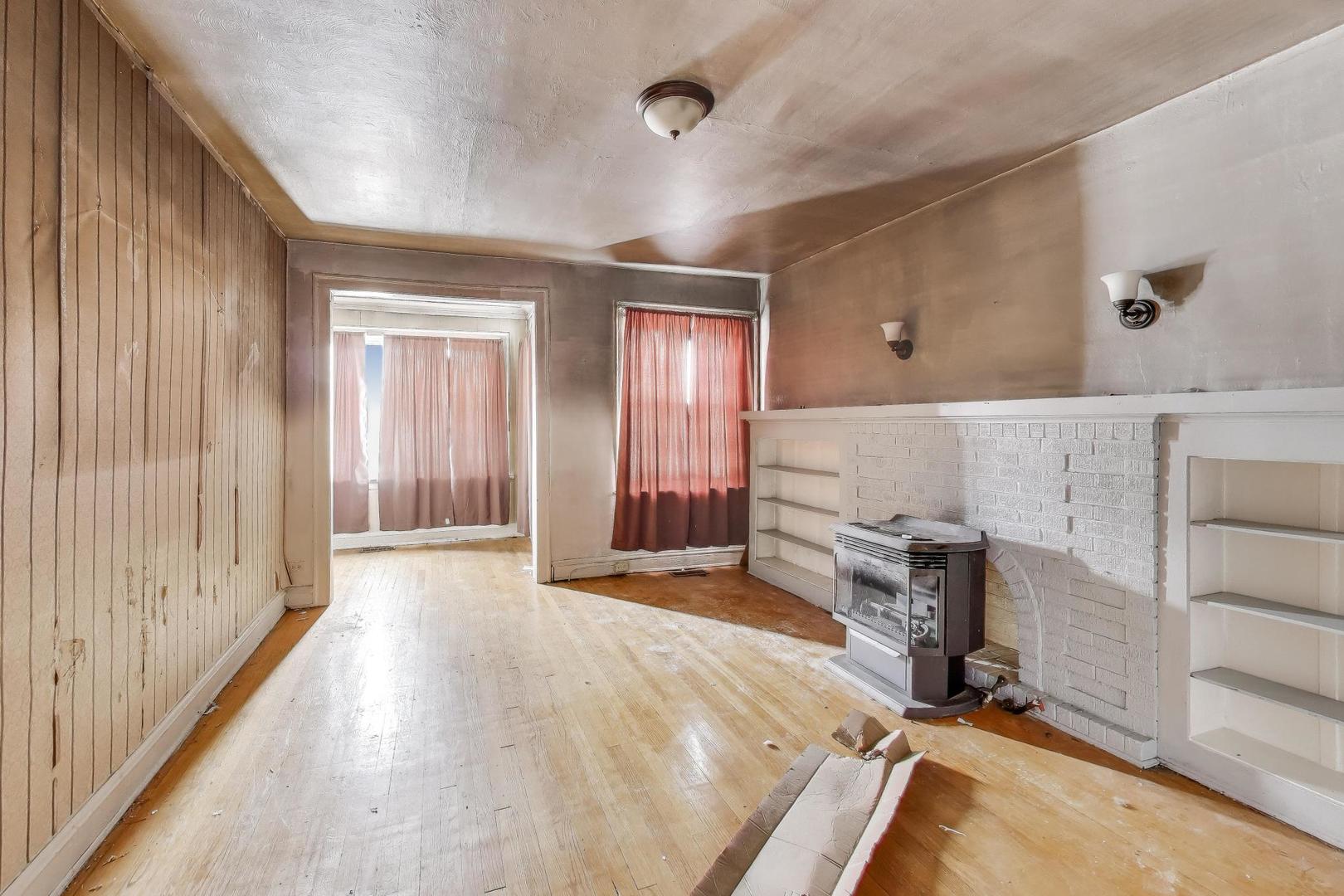 4105-03 W Grenshaw Street