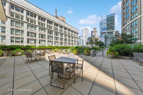 Tiny photo for 130 N Garland Court #2612, Chicago, IL 60602 (MLS # 12500663)