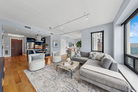 Tiny photo for 130 N Garland Court #2612, Chicago, IL 60602 (MLS # 12500663)