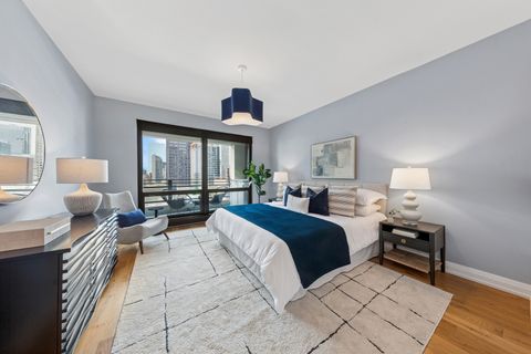Tiny photo for 130 N Garland Court #2612, Chicago, IL 60602 (MLS # 12500663)