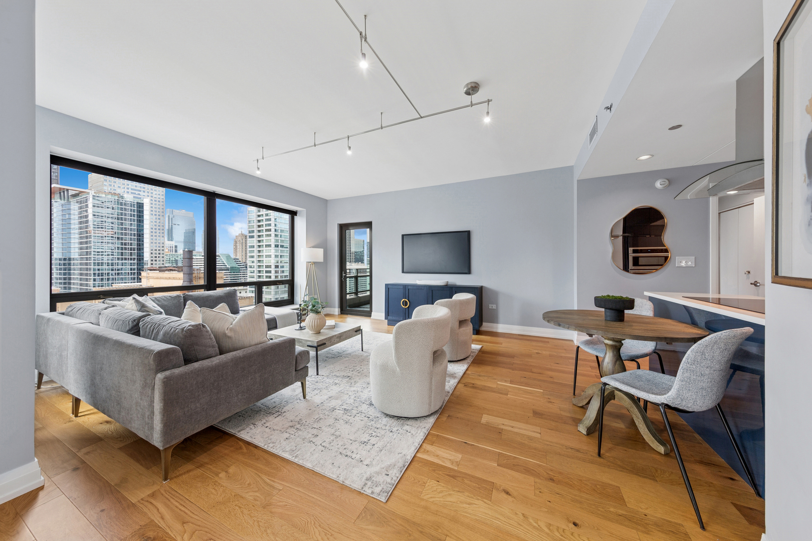 130 N Garland Court 2612