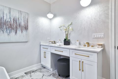 Tiny photo for 4602 N Springfield Avenue, Chicago, IL 60625 (MLS # 12521591)