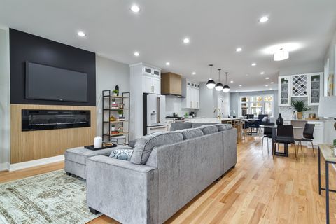 Tiny photo for 4602 N Springfield Avenue, Chicago, IL 60625 (MLS # 12521591)