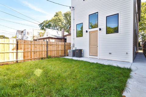 Tiny photo for 4602 N Springfield Avenue, Chicago, IL 60625 (MLS # 12521591)