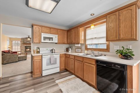 Tiny photo for 163 McLaren Drive N #163, Sycamore, IL 60178 (MLS # 12591445)