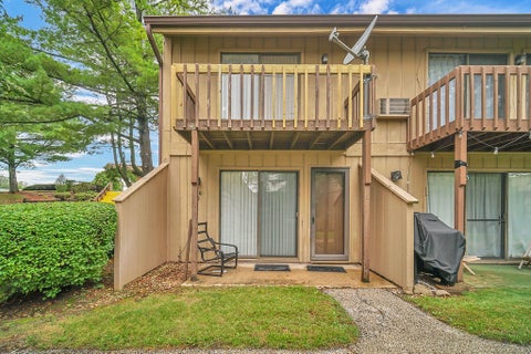Photo of 60 Aspen Colony #4, Fox Lake, IL 60020 (MLS # 12770033)
