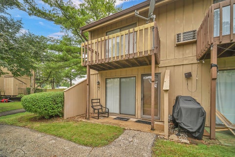 Tiny photo for 60 Aspen Colony #4, Fox Lake, IL 60020 (MLS # 12770033)