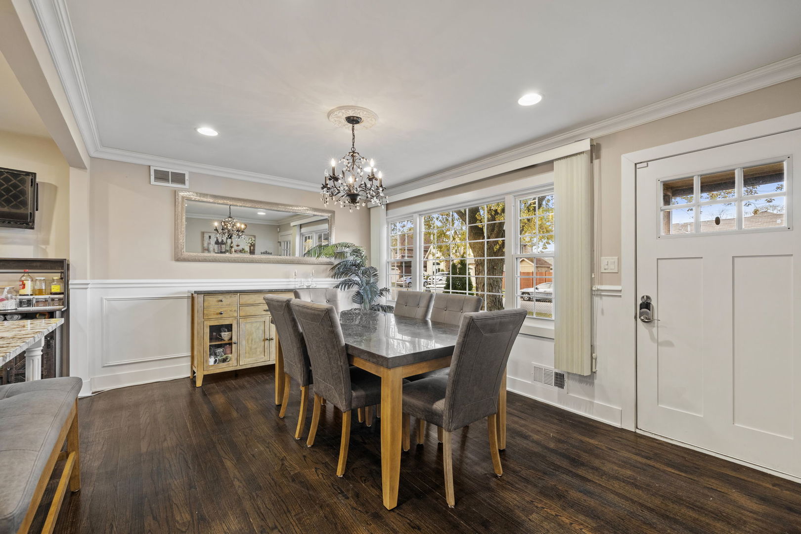 8602 S Oak Park Avenue