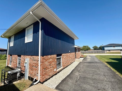 Tiny photo for 931 Miller Place, Phoenix, IL 60426 (MLS # 12757483)
