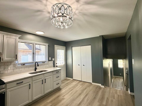 Tiny photo for 931 Miller Place, Phoenix, IL 60426 (MLS # 12757483)
