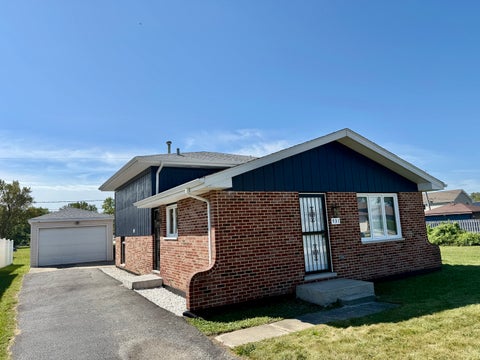 Photo of 931 Miller Place, Phoenix, IL 60426 (MLS # 12757483)