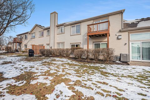 Tiny photo for 921 Parkhill Circle, Aurora, IL 60502 (MLS # 12532426)