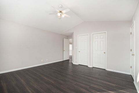 Tiny photo for 921 Parkhill Circle, Aurora, IL 60502 (MLS # 12532426)