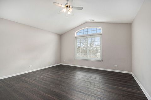 Tiny photo for 921 Parkhill Circle, Aurora, IL 60502 (MLS # 12532426)