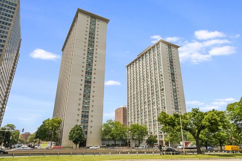 Photo of 3600 N Lake Shore Drive #2320, Chicago, IL 60613 (MLS # 12603463)