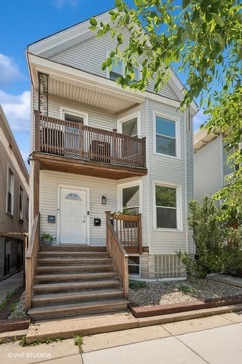 2939 N Ashland Avenue 2 Chicago IL 60657