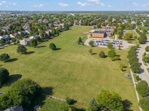 Tiny photo for 5 Player Court, Bolingbrook, IL 60490 (MLS # 12470159)