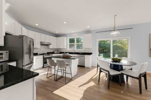 Tiny photo for 5 Player Court, Bolingbrook, IL 60490 (MLS # 12470159)