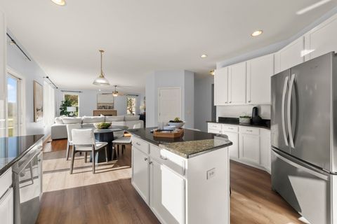Tiny photo for 5 Player Court, Bolingbrook, IL 60490 (MLS # 12470159)