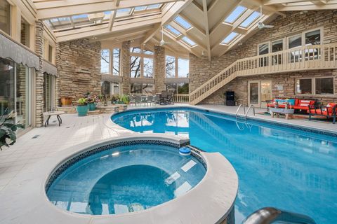 Tiny photo for 1916 Midwest Club Parkway, Oak Brook, IL 60523 (MLS # 12599067)