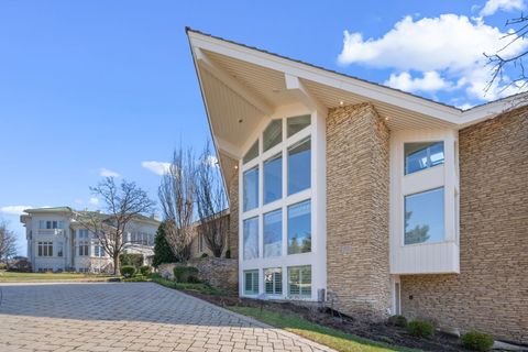 Tiny photo for 1916 Midwest Club Parkway, Oak Brook, IL 60523 (MLS # 12599067)