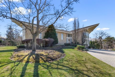 Tiny photo for 1916 Midwest Club Parkway, Oak Brook, IL 60523 (MLS # 12599067)