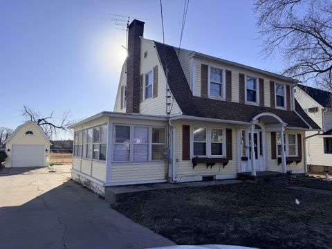 Photo of 617 W Lincolnway Road, Morrison, IL 61270 (MLS # 12571579)