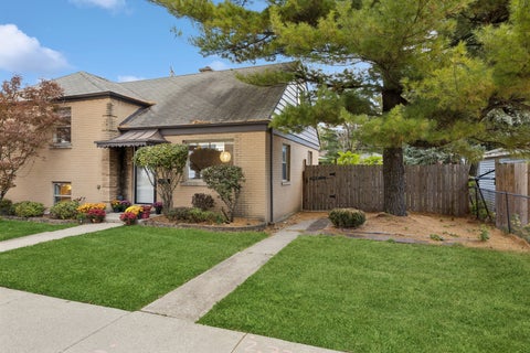 Tiny photo for 3519 Maple Avenue #0, Brookfield, IL 60513 (MLS # 12789639)