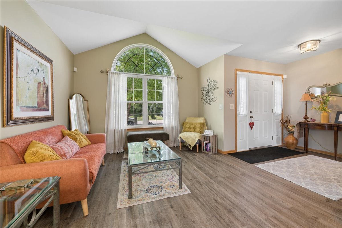 1632 Tall Oaks Drive