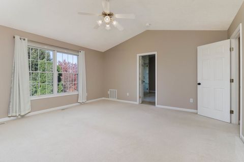 Tiny photo for 4 Cygnet Crossing, Bloomington, IL 61704 (MLS # 12487729)