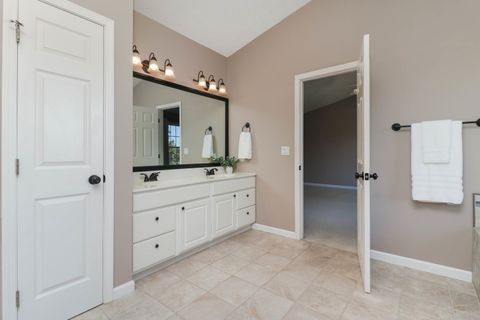 Tiny photo for 4 Cygnet Crossing, Bloomington, IL 61704 (MLS # 12487729)