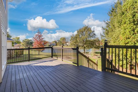 Tiny photo for 4 Cygnet Crossing, Bloomington, IL 61704 (MLS # 12487729)