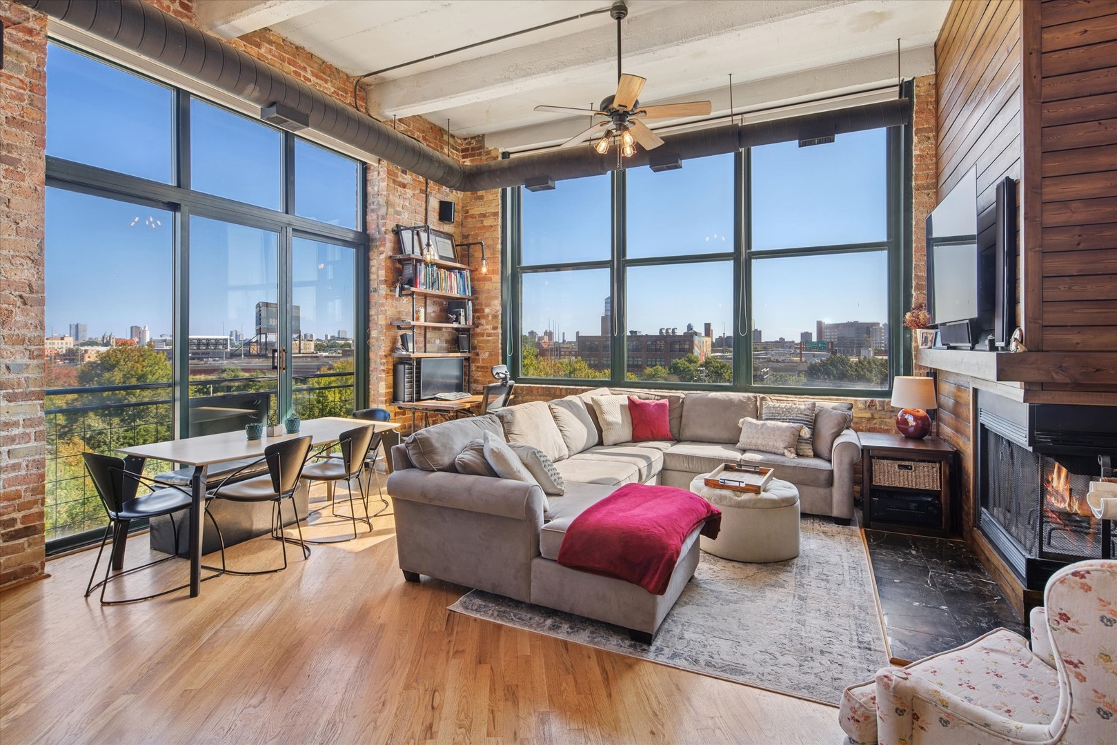 1720 N Marshfield Avenue 401