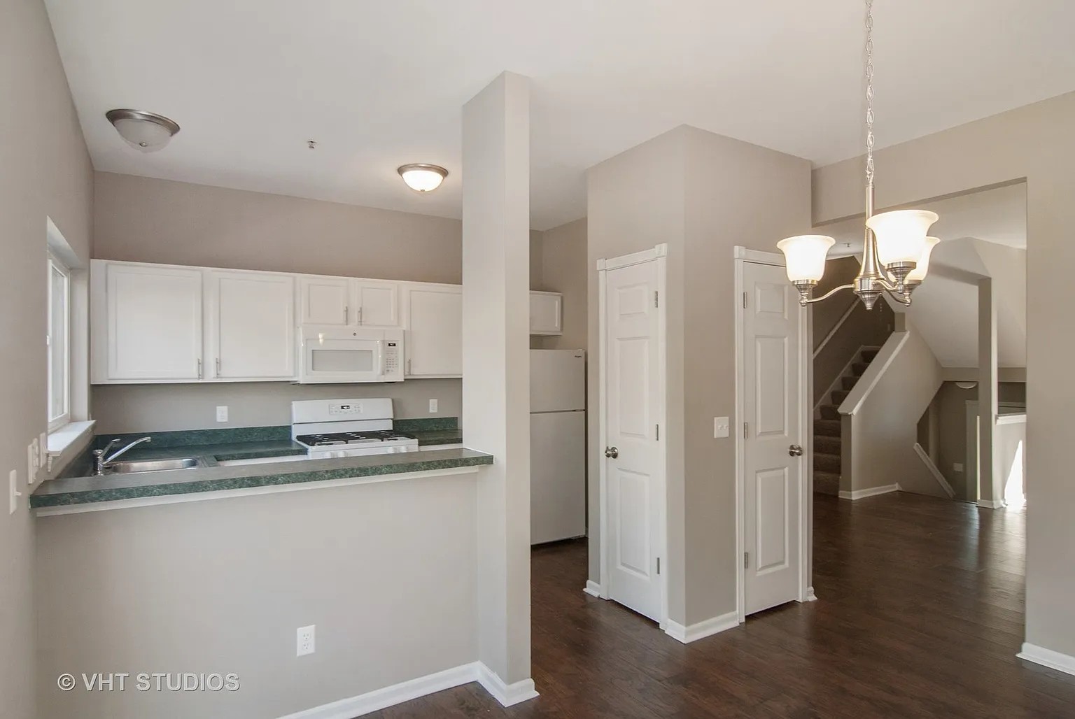 1325 Chestnut Lane