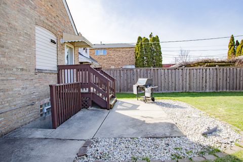 Tiny photo for 7734 W Rascher Avenue, Chicago, IL 60656 (MLS # 12592799)