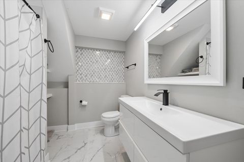 Tiny photo for 571 Byrd Road, Riverside, IL 60546 (MLS # 12594549)