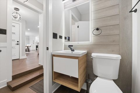 Tiny photo for 571 Byrd Road, Riverside, IL 60546 (MLS # 12594549)