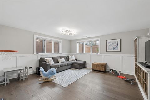 Tiny photo for 571 Byrd Road, Riverside, IL 60546 (MLS # 12594549)