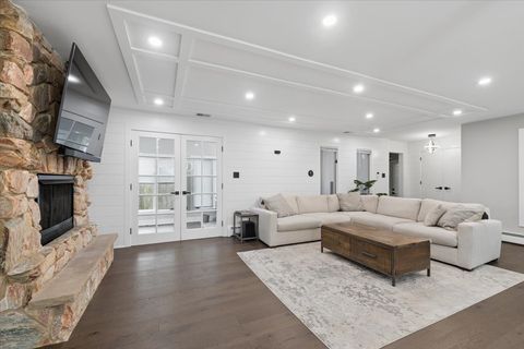 Tiny photo for 571 Byrd Road, Riverside, IL 60546 (MLS # 12594549)