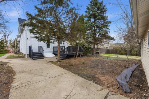 Tiny photo for 835 Oak Street, Elgin, IL 60123 (MLS # 12613007)