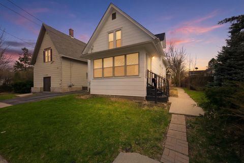 Tiny photo for 835 Oak Street, Elgin, IL 60123 (MLS # 12613007)