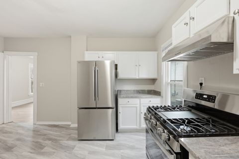 Tiny photo for 835 Oak Street, Elgin, IL 60123 (MLS # 12613007)