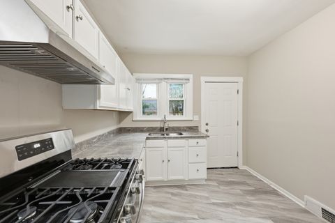 Tiny photo for 835 Oak Street, Elgin, IL 60123 (MLS # 12613007)