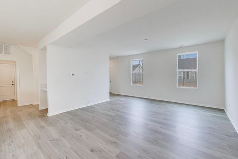 Tiny photo for 995 Celebration Drive, Aurora, IL 60504 (MLS # 12597720)