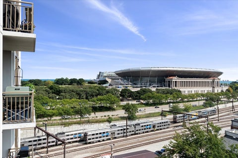 Tiny photo for 1335 S Prairie Avenue #906, Chicago, IL 60605 (MLS # 12729936)